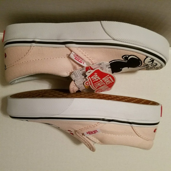 Peanuts Vans Snoopy and Lucy Smack PRICE REDUCED - Picture 5 of 6